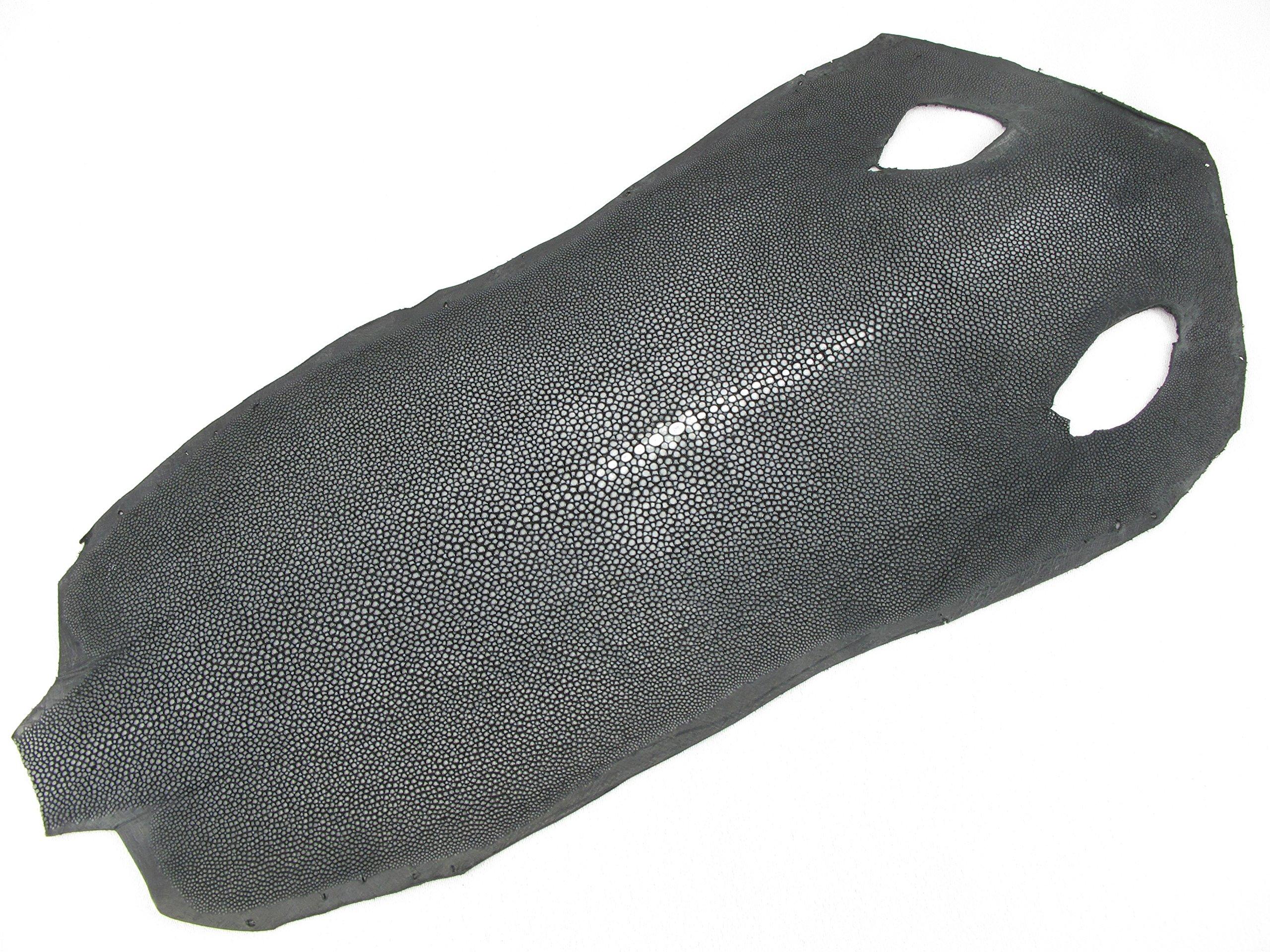 PELGIO Кожа ската Черная 30см Полированная чёрный
PELGIO Кожа ската Черная 30см Полированная чёрный