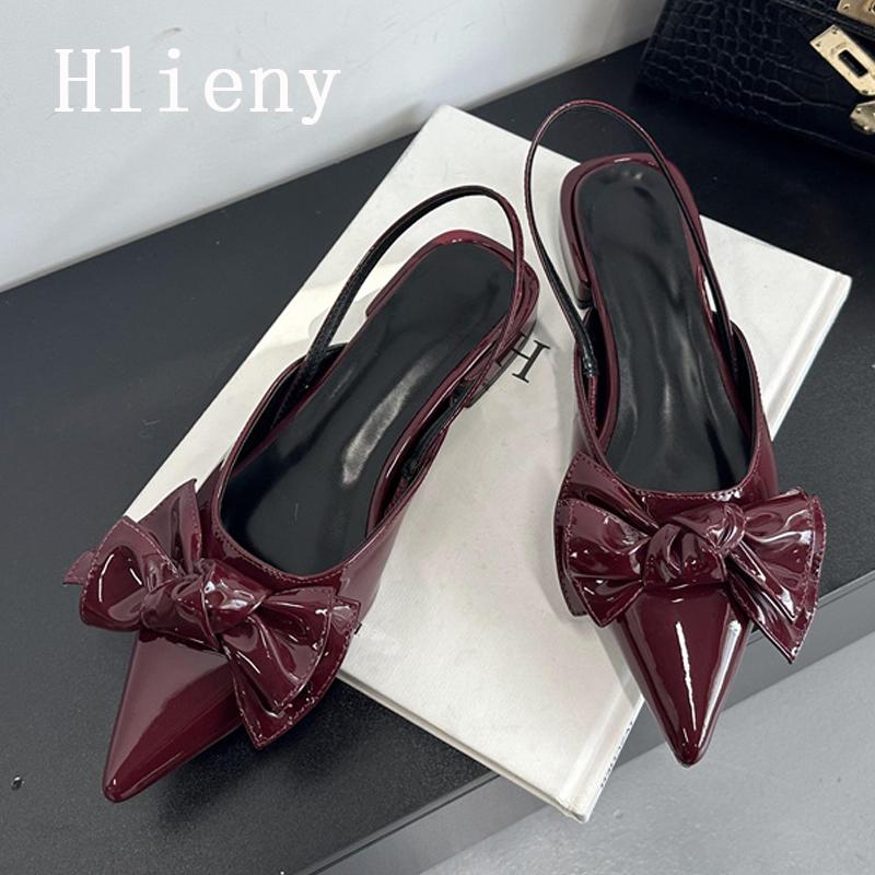 Hlieny Fashion Design Big Butterfly Knot Women Flat Mules Sandals High Quality Cozy Patent Leather Pointed Toe Back Strap Shoes 35 чорний
Hlieny Fashion Design Big Butterfly Knot Women Flat Mules Sandals High Quality Cozy Patent Leather Pointed Toe Back Strap Shoes 35 чорний