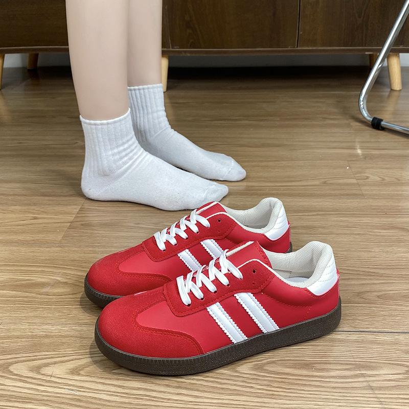 Retro German training shoes women s 2025 new spring platform versatile popular shoes children s casual niche board shoes 35
Retro German training shoes women s 2025 new spring platform versatile popular shoes children s casual niche board shoes 35