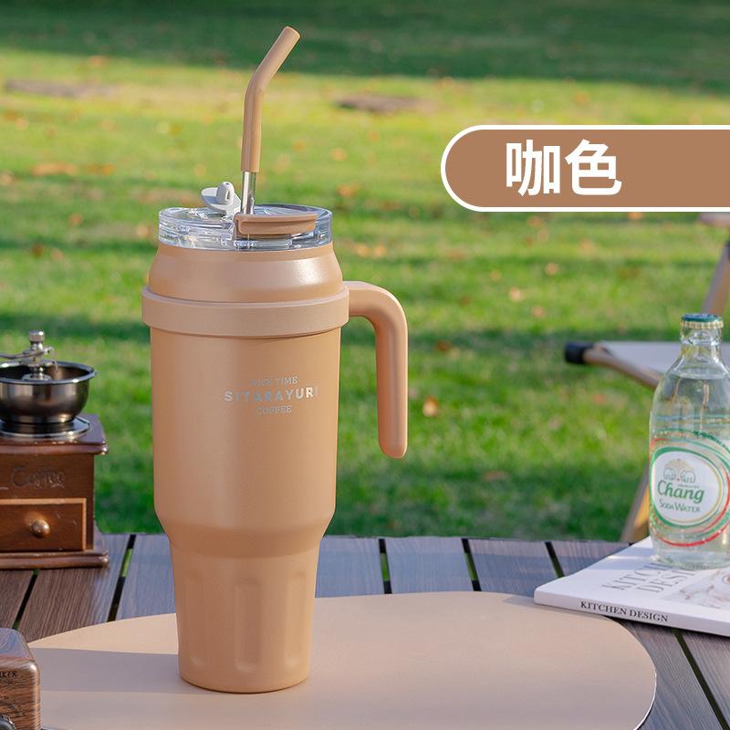Sitarayuri Big Mac Thermos Cup With Handle Straw Water Cup Large Capacity 304 Stainless Steel Ice Cup 1100ml темно-коричневого кольору
Sitarayuri Big Mac Thermos Cup With Handle Straw Water Cup Large Capacity 304 Stainless Steel Ice Cup 1100ml темно-коричневого кольору