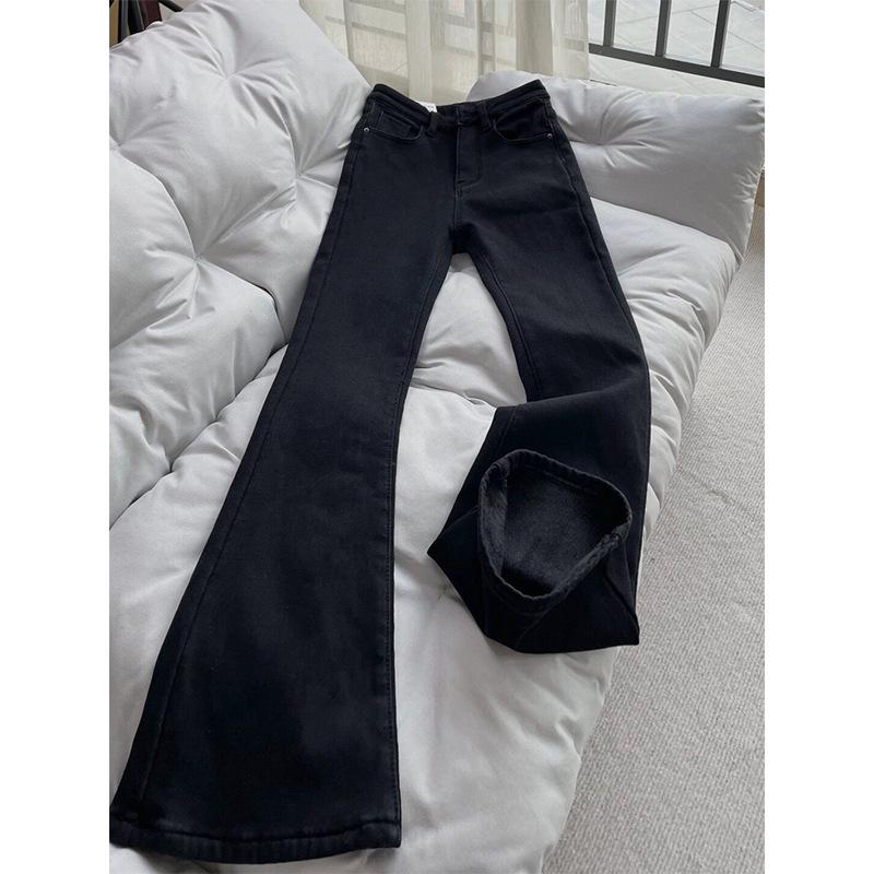 High-Waisted Micro-Flare Stretch Jeans for Women - Plus Size Velvet, Slimming Fit for Pear-Shaped Bodies, Autumn/Winter 2024. 5XL
High-Waisted Micro-Flare Stretch Jeans for Women - Plus Size Velvet, Slimming Fit for Pear-Shaped Bodies, Autumn/Winter 2024. 5XL