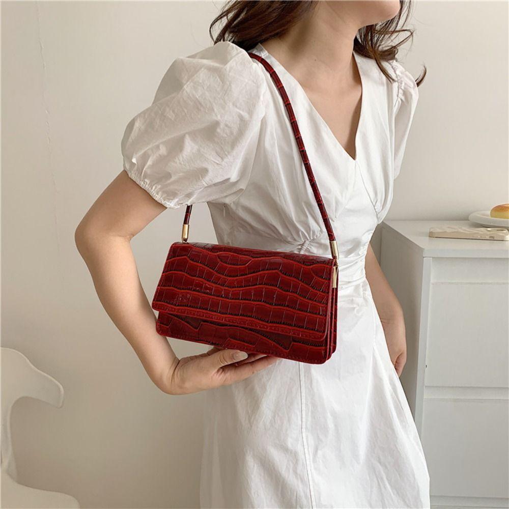 Alligator Pattern Luxury Underarm Bag Solid Color Shoulder Bag Vintage Armpit Handbag Girls
Alligator Pattern Luxury Underarm Bag Solid Color Shoulder Bag Vintage Armpit Handbag Girls