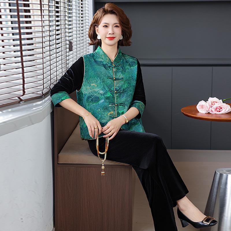 Elegant Chinese-Style Velvet Outfit: Three-Piece Spring/Autumn Set for Moms - Mid-To-Older Age Women s Fashion XL (85-105 lbs)
Elegant Chinese-Style Velvet Outfit: Three-Piece Spring/Autumn Set for Moms - Mid-To-Older Age Women s Fashion XL (85-105 lbs)