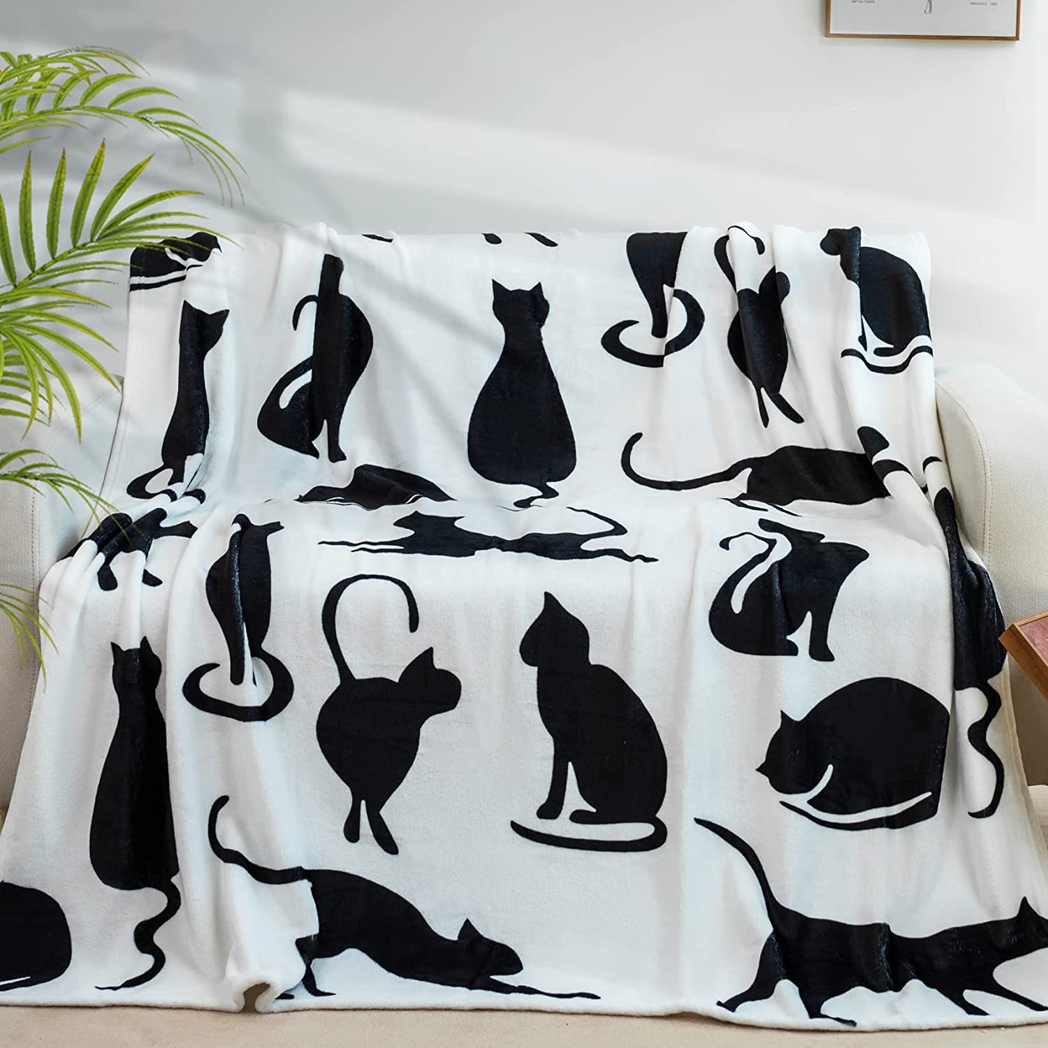 Котяча ковдра для любителів котів Ковдра з чорними котами Ковдра з котячим принтом Милі ковдри Котяча плюшева ковдра Ковдра для котів Подарунки для жінок на тему котів 75x90cm
Котяча ковдра для любителів котів Ковдра з чорними котами Ковдра з котячим принтом Милі ковдри Котяча плюшева ковдра Ковдра для котів Подарунки для жінок на тему котів 75x90cm