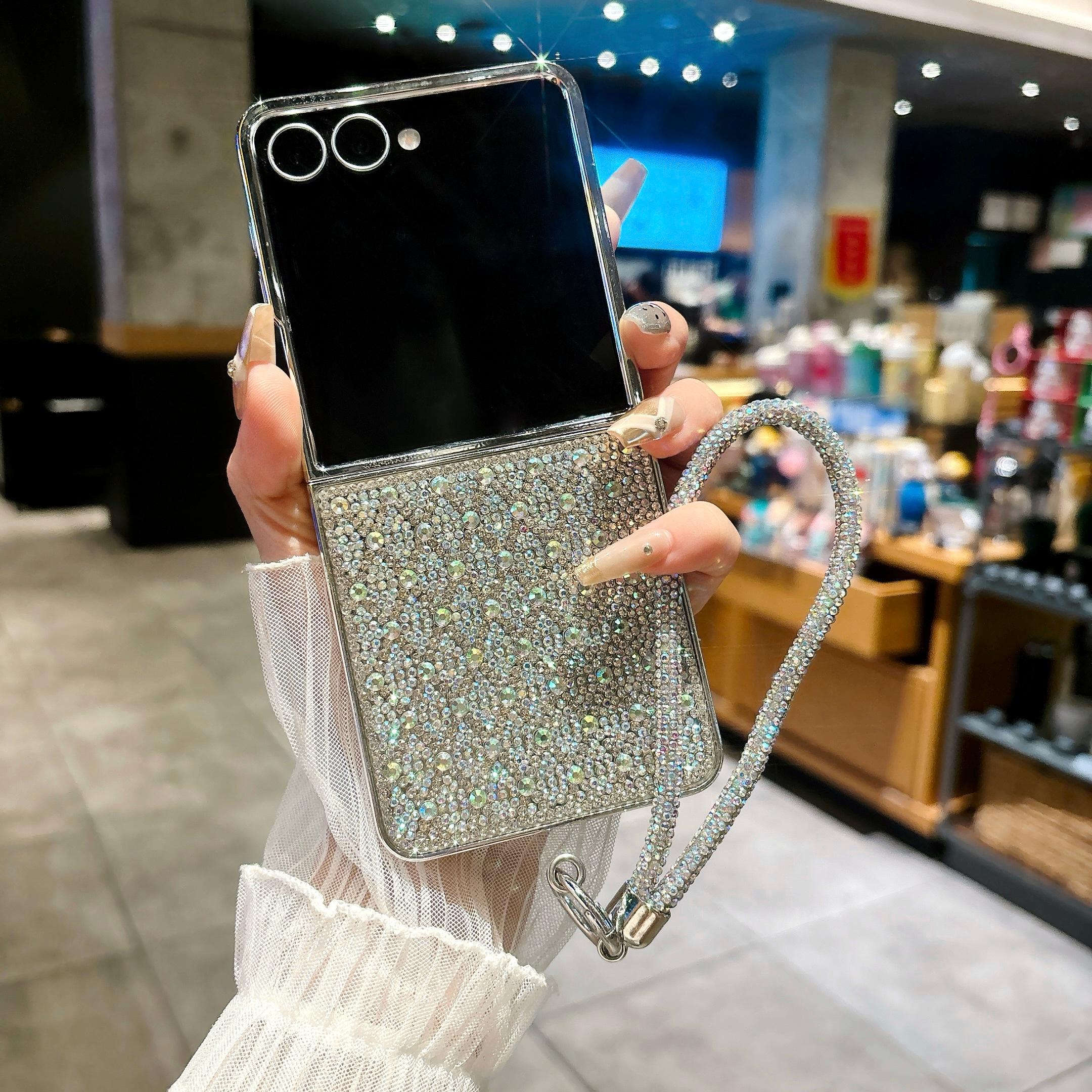 Модный противоударный жесткий чехол с покрытием и кристаллами для Samsung Galaxy Z Flip 7FE 6 5 4, с бриллиантовым блеском, с ремешком-защитой Galaxy Z Flip7 белый
Модный противоударный жесткий чехол с покрытием и кристаллами для Samsung Galaxy Z Flip 7FE 6 5 4, с бриллиантовым блеском, с ремешком-защитой Galaxy Z Flip7 белый
