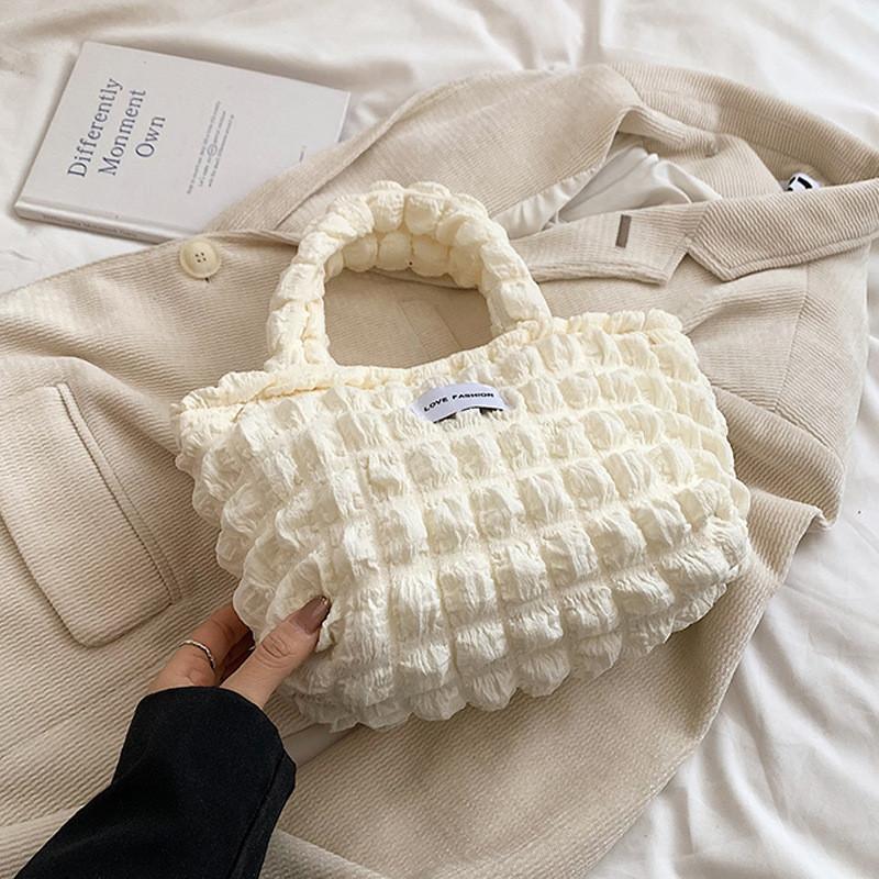 Modern Minimalist Large Tote Bag For Women With Chic Commuter Style Features білий
Modern Minimalist Large Tote Bag For Women With Chic Commuter Style Features білий