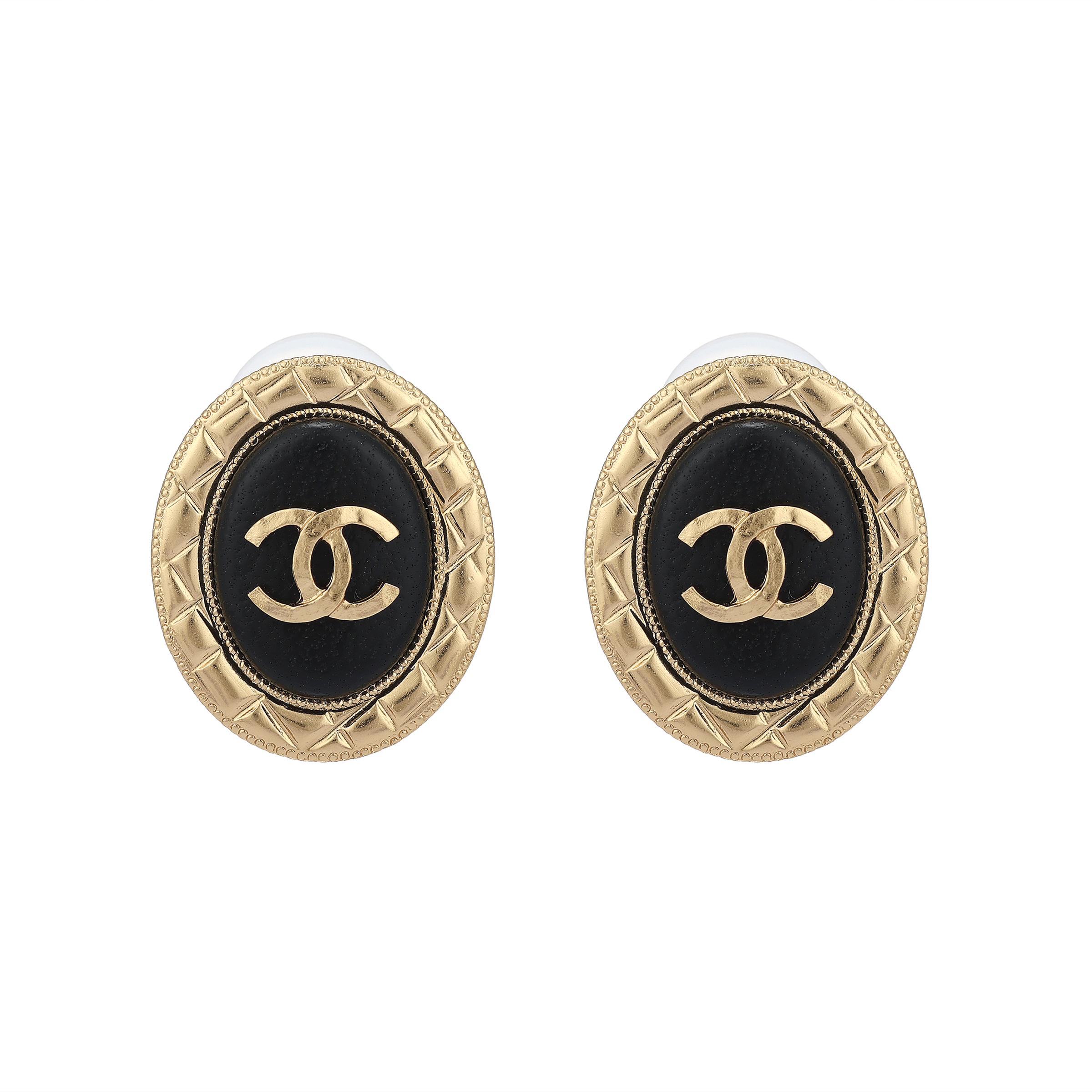Chanel Logo Metal Earrings Women earrings Gold ABD985-B17418-NZA49 F,Gold
Chanel Logo Metal Earrings Women earrings Gold ABD985-B17418-NZA49 F,Gold