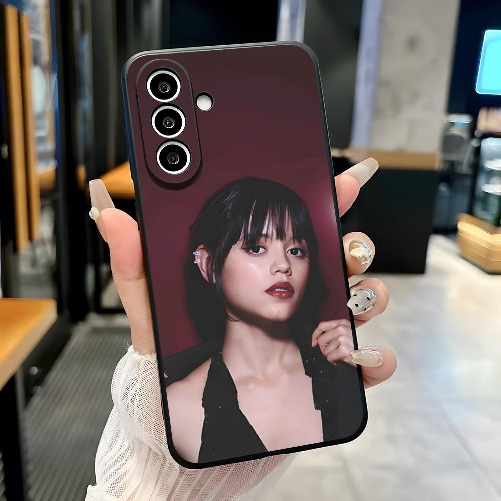 Эстетичный чехол для телефона с Дженной Ортегой для Samsung S26 S25 Plus S20 S20 Plus S22 Ultra S23 FE S21 Plus S21 Ultra Мягкий чехол Samsung S24 FE
Эстетичный чехол для телефона с Дженной Ортегой для Samsung S26 S25 Plus S20 S20 Plus S22 Ultra S23 FE S21 Plus S21 Ultra Мягкий чехол Samsung S24 FE