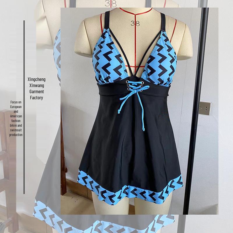 European & American Plus Size Backless Split Swimsuit with Cover-up Beach Skirt M синій
European & American Plus Size Backless Split Swimsuit with Cover-up Beach Skirt M синій