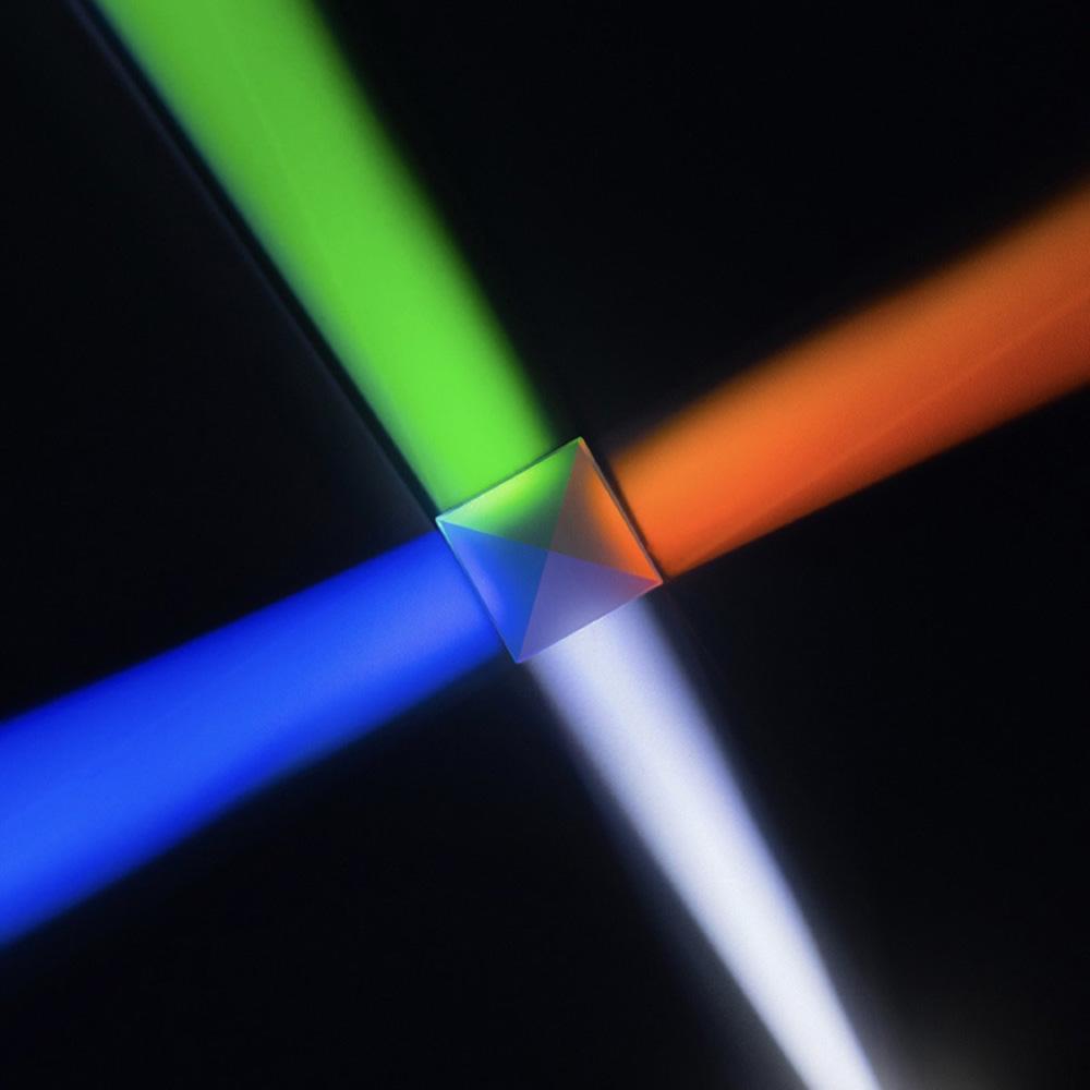 Цветной оптический инструмент Экспериментальный куб Призма Инструмент для разделения луча Оптическое стекло Шестисторонняя призма
Цветной оптический инструмент Экспериментальный куб Призма Инструмент для разделения луча Оптическое стекло Шестисторонняя призма