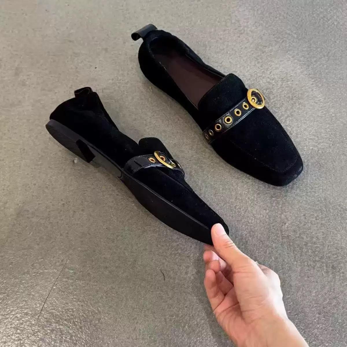 Версия из овчины~ Темпераментные лоферы с ремешком на одной педали, женские повседневные туфли на плоской подошве, маленькие кожаные туфли, обувь для通勤 из натуральной кожи 39
Версия из овчины~ Темпераментные лоферы с ремешком на одной педали, женские повседневные туфли на плоской подошве, маленькие кожаные туфли, обувь для通勤 из натуральной кожи 39