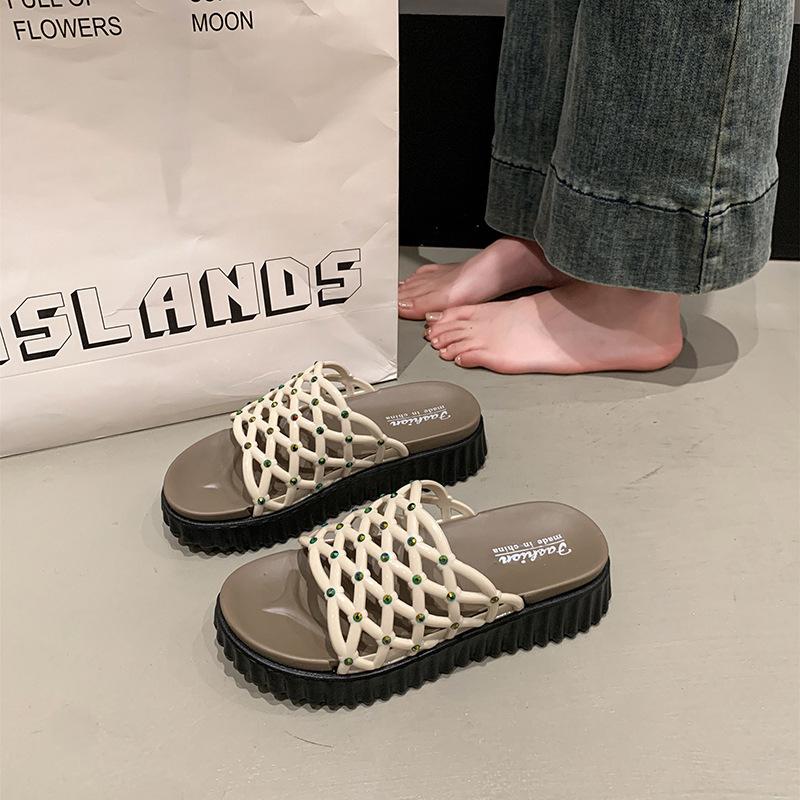 Platform sandals women s summer 2025 new hollow with skirt fashionable beach wear one-word versatile cool slippers 40
Platform sandals women s summer 2025 new hollow with skirt fashionable beach wear one-word versatile cool slippers 40