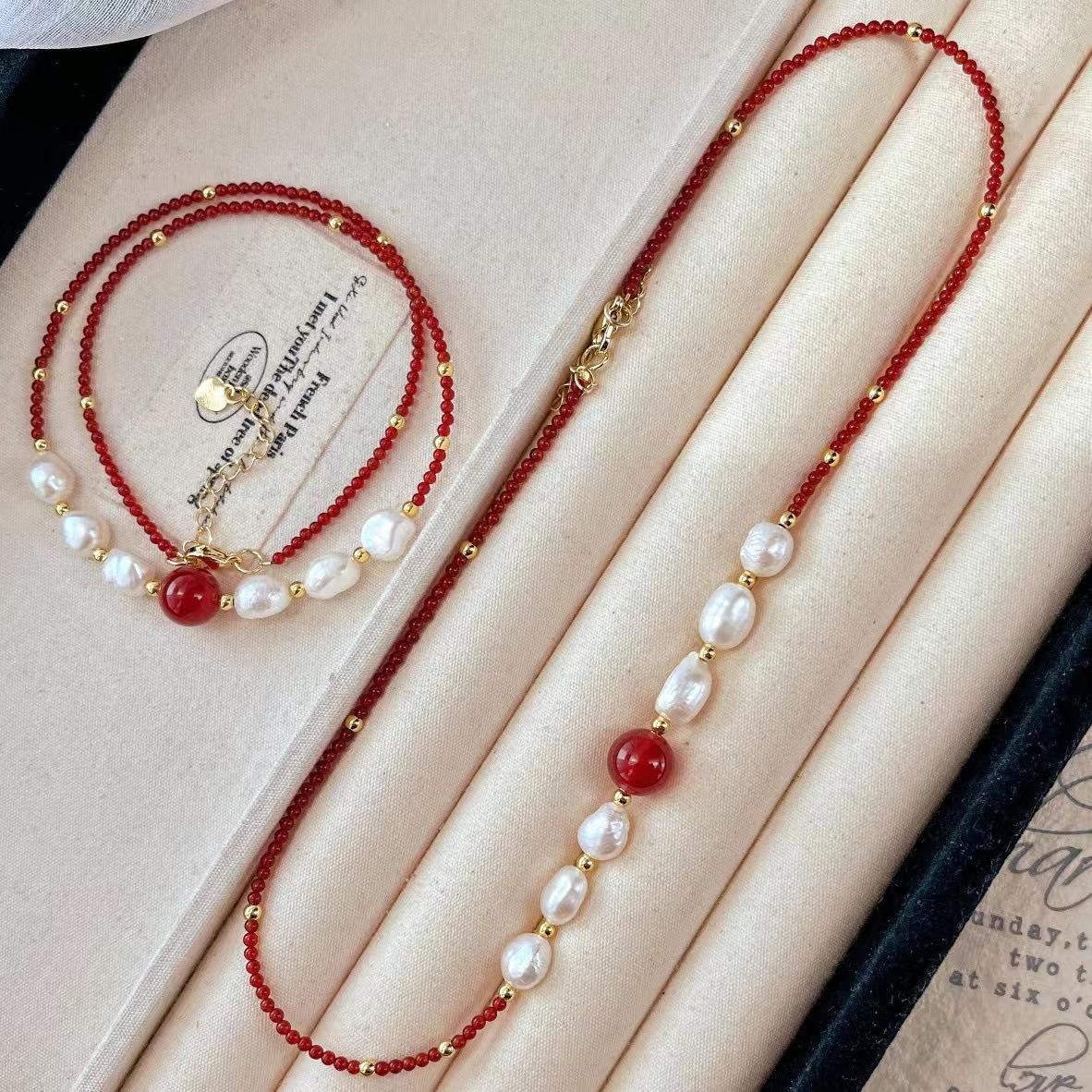 Vintage New Year S Red Pigeon Blood Red Natural Chalcedony Agate Baroque Pearl Necklace Collarbone Chain
Vintage New Year S Red Pigeon Blood Red Natural Chalcedony Agate Baroque Pearl Necklace Collarbone Chain