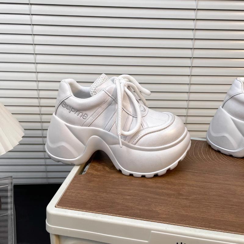 Европейские маффины на толстой подошве маленькие белые туфли для женских весенне-осенних новых моделей 2025 года для невысоких людей, чтобы увеличить рост и сочетаться, c 40
Европейские маффины на толстой подошве маленькие белые туфли для женских весенне-осенних новых моделей 2025 года для невысоких людей, чтобы увеличить рост и сочетаться, c 40