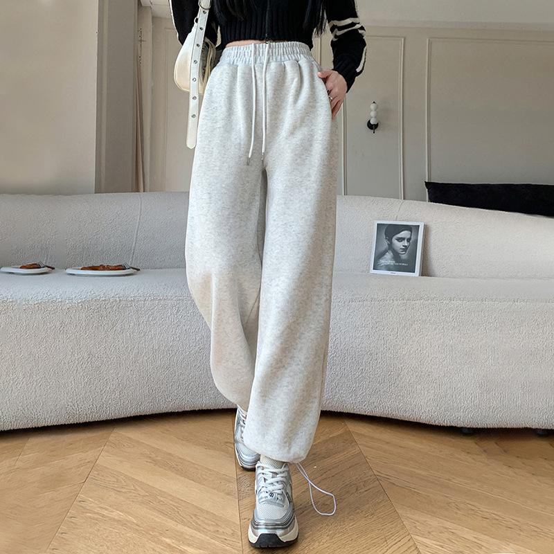Lamb wool sweatpants women s winter new straight wide-leg pants small casual loose and thin sweatpants XL
Lamb wool sweatpants women s winter new straight wide-leg pants small casual loose and thin sweatpants XL