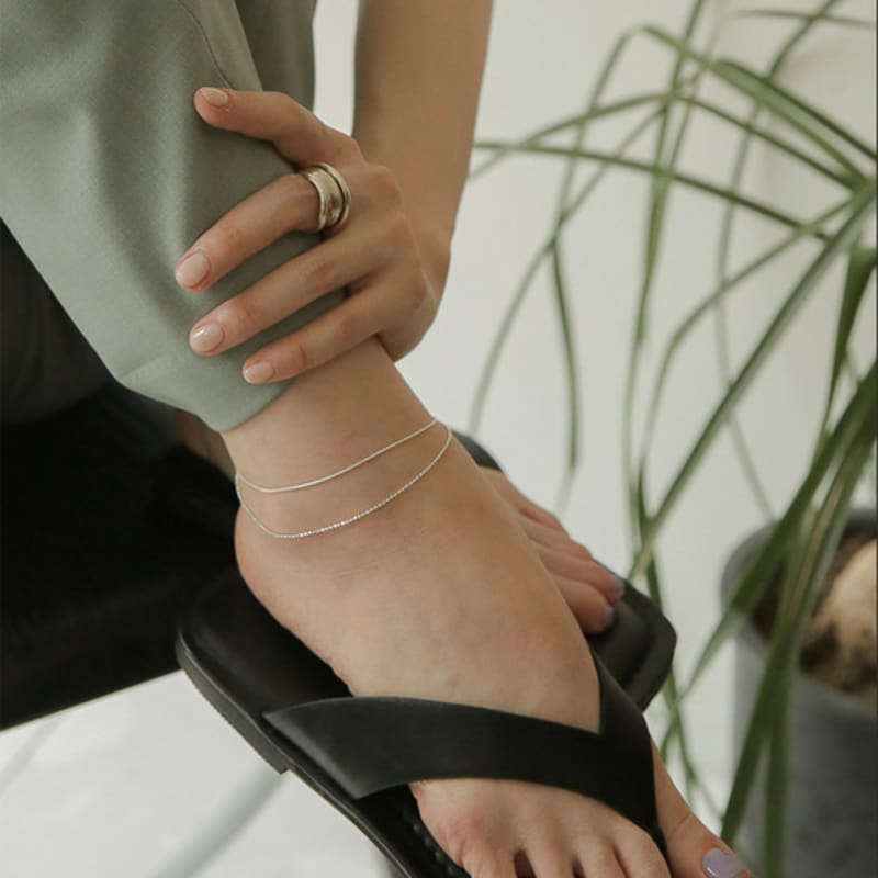 modernlike Silver 925 Two-Line Two-Line Anklet Silver (Silver 925)
modernlike Silver 925 Two-Line Two-Line Anklet Silver (Silver 925)