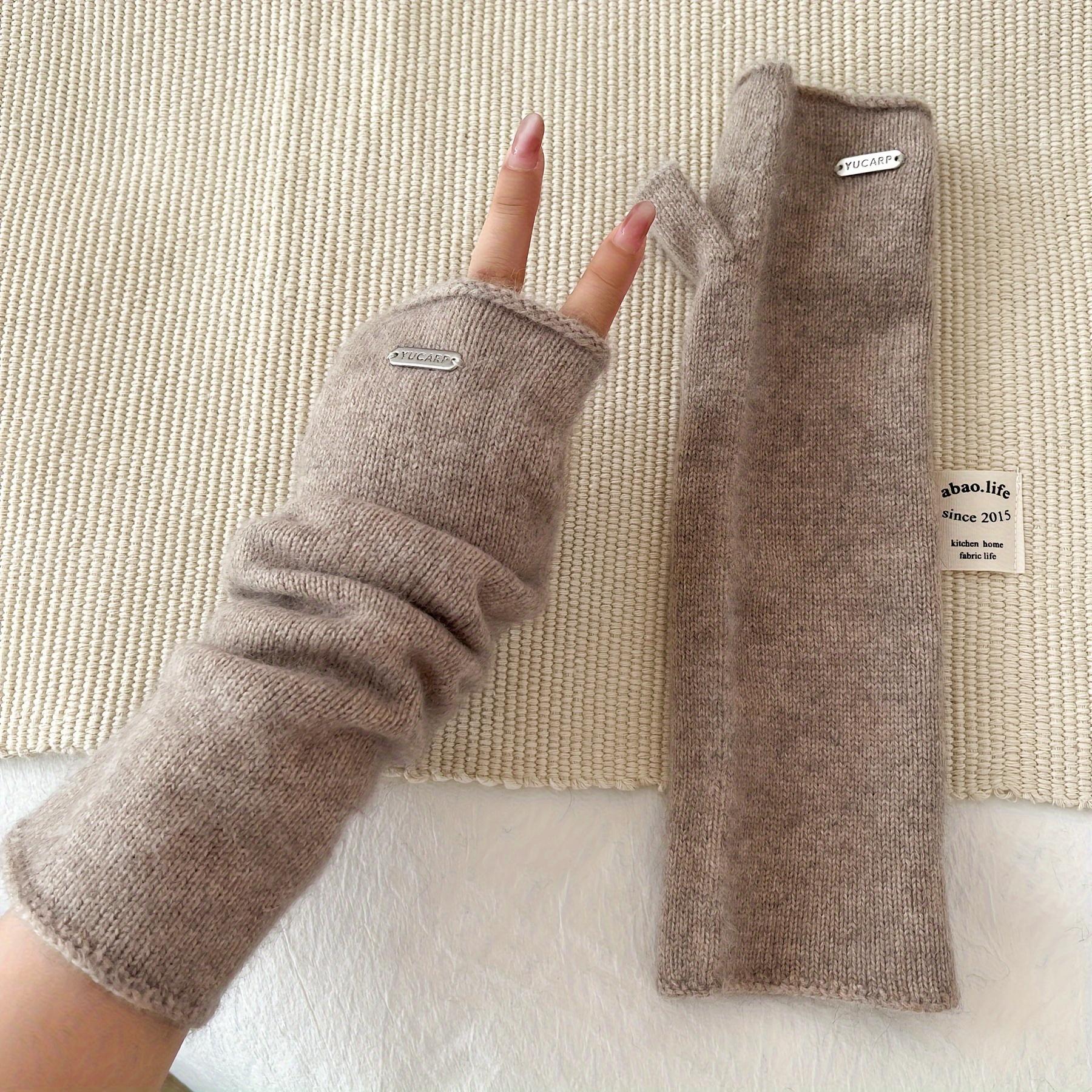Elegant Long Knit Fingerless Gloves with Touchscreen Capability – for Autumn & Winter Outings, Solid Color Hand Washable Arm Warmers with Elasticity червоний
Elegant Long Knit Fingerless Gloves with Touchscreen Capability – for Autumn & Winter Outings, Solid Color Hand Washable Arm Warmers with Elasticity червоний