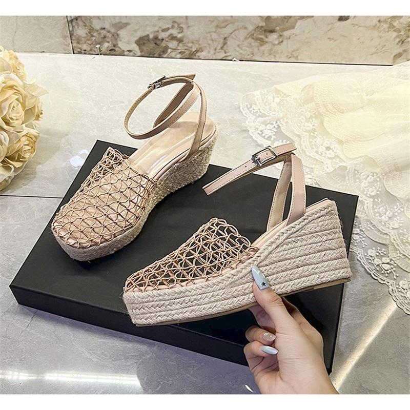 Pesstwei New Design Hollow Out Mesh Platform Wedges Heels Woman Sandals Hemp Weave Thick Bottom Buckle Strap Shoes 34 абрикосовий
Pesstwei New Design Hollow Out Mesh Platform Wedges Heels Woman Sandals Hemp Weave Thick Bottom Buckle Strap Shoes 34 абрикосовий