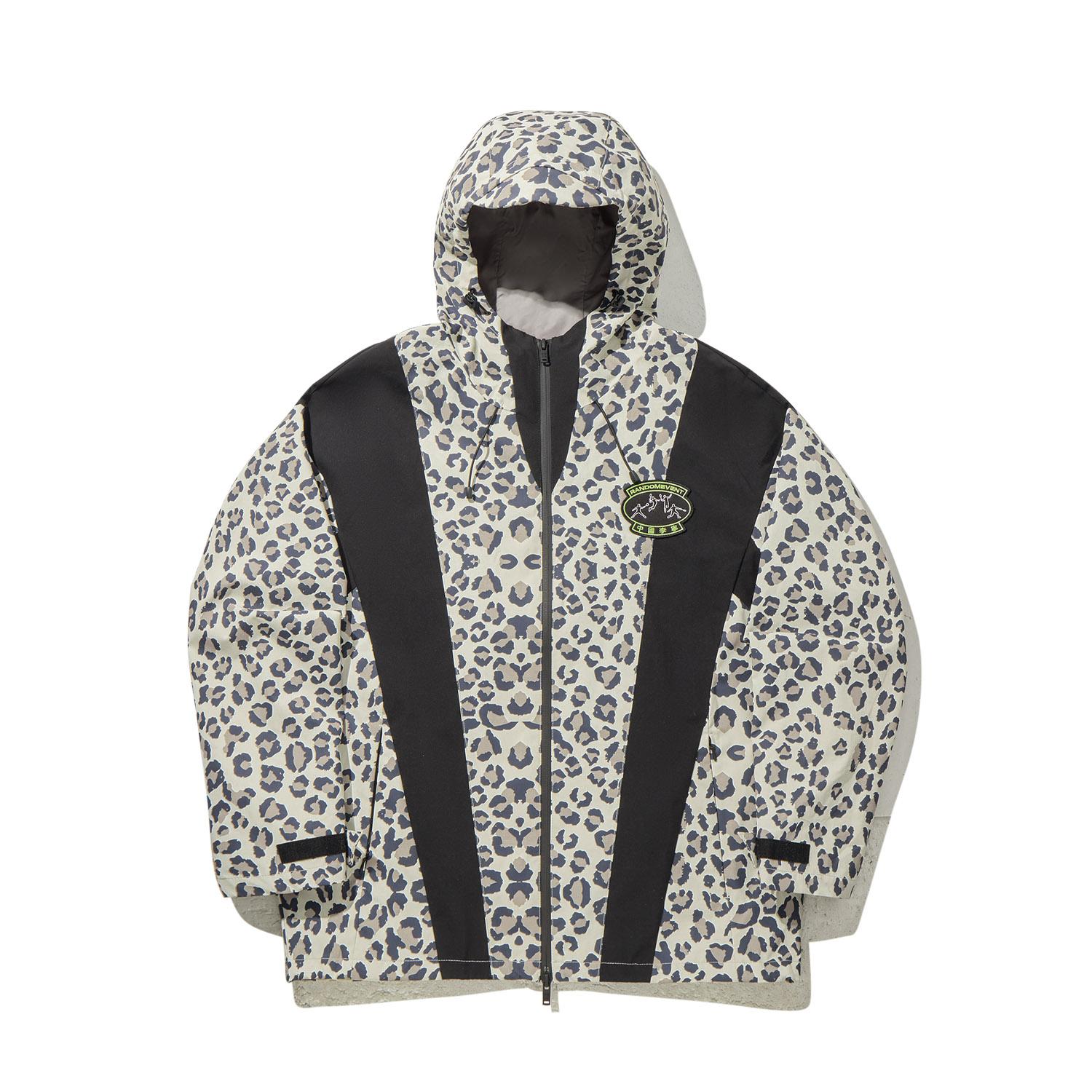 Li Ning Randomevent Collaboration Series Fashion Casual Versatile Comfortable Sports Jacket Men Jacket AEMV081-2 S
Li Ning Randomevent Collaboration Series Fashion Casual Versatile Comfortable Sports Jacket Men Jacket AEMV081-2 S