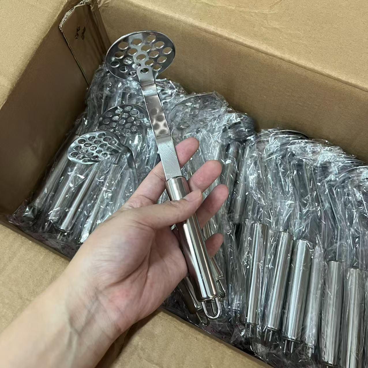 Stainless Steel Baby Food and Vegetable Masher
Stainless Steel Baby Food and Vegetable Masher