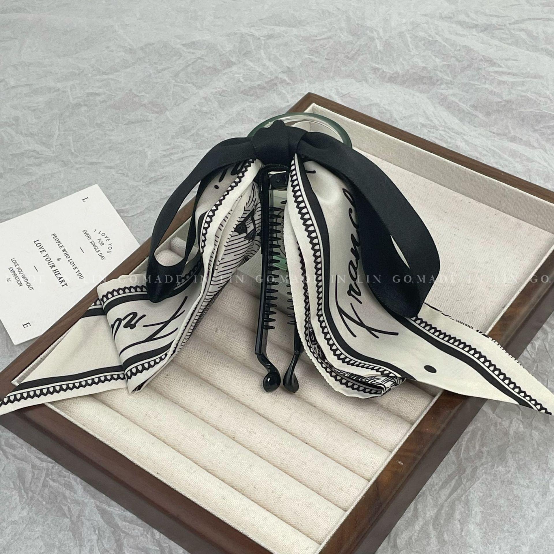 2024 Шпилька для волосся з бантом у горошок, нековзна: Японський та корейський стиль шпилька-банан
2024 Шпилька для волосся з бантом у горошок, нековзна: Японський та корейський стиль шпилька-банан