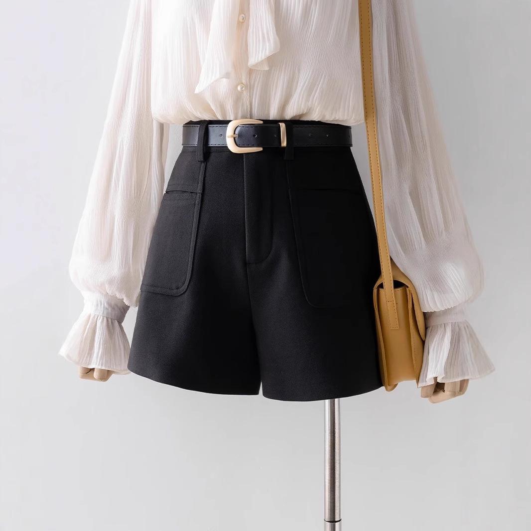 2024 Women s High Waist Black Woolen A-Line Wide Leg Booty Shorts for Autumn/Winter 2XL
2024 Women s High Waist Black Woolen A-Line Wide Leg Booty Shorts for Autumn/Winter 2XL