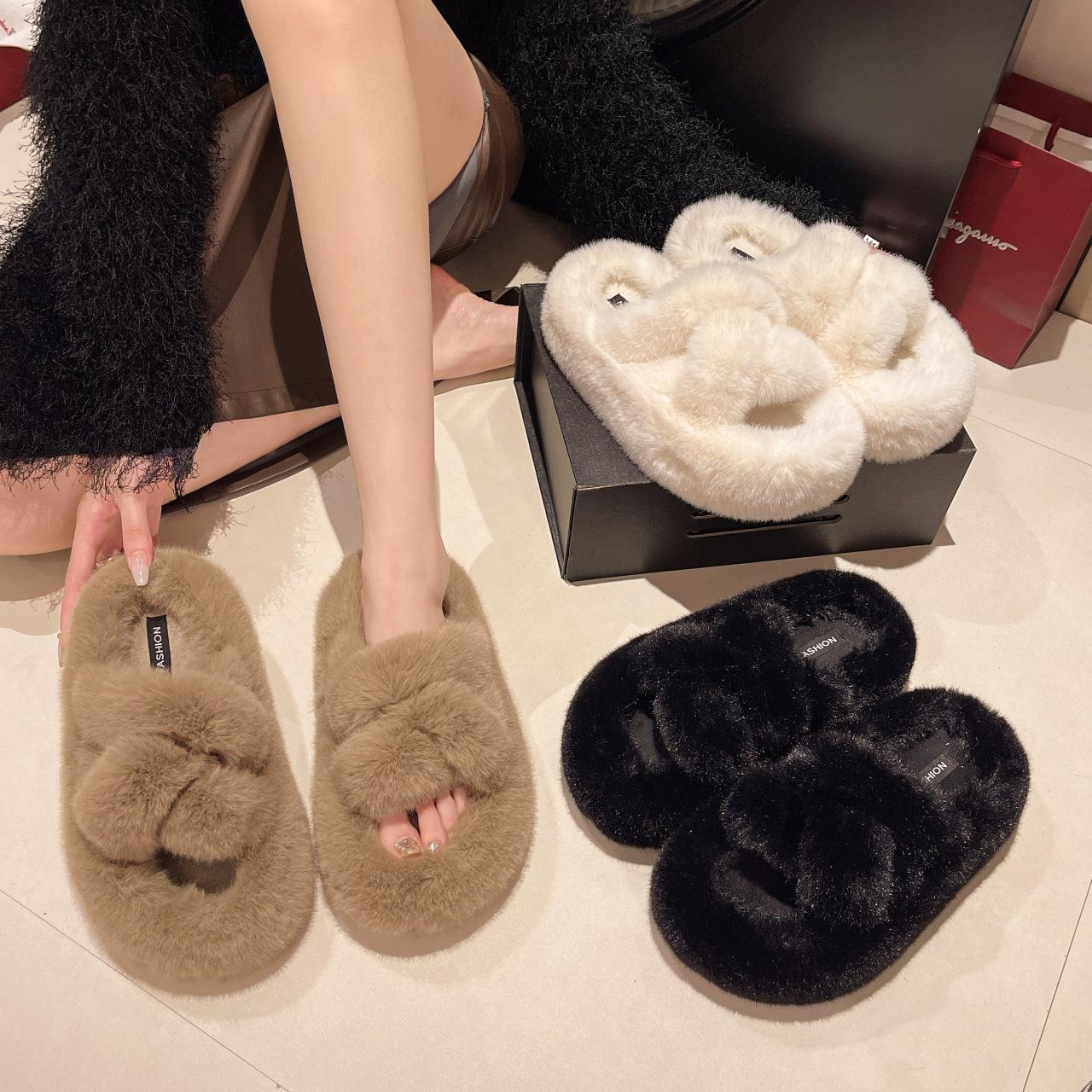 2024 autumn and winter new thick-bottomed crossed fluffy slippers women s Korean version round head niche fluffy cotton slippers women 35
2024 autumn and winter new thick-bottomed crossed fluffy slippers women s Korean version round head niche fluffy cotton slippers women 35
