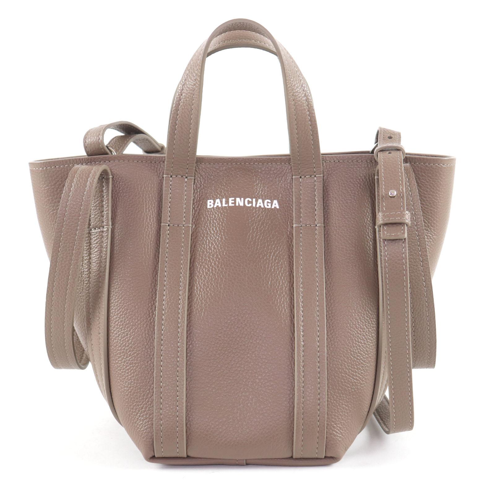 Чудова сумка BALENCIAGA через плече Everyday XS North South Шкіра Gurege 672793 Вживана
Чудова сумка BALENCIAGA через плече Everyday XS North South Шкіра Gurege 672793 Вживана