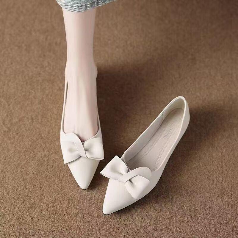 Beautiful shallow mouth French single shoes women s 2025 new pointed flat shoes super soft ladyshoes gentle bow maternity shoes 35
Beautiful shallow mouth French single shoes women s 2025 new pointed flat shoes super soft ladyshoes gentle bow maternity shoes 35