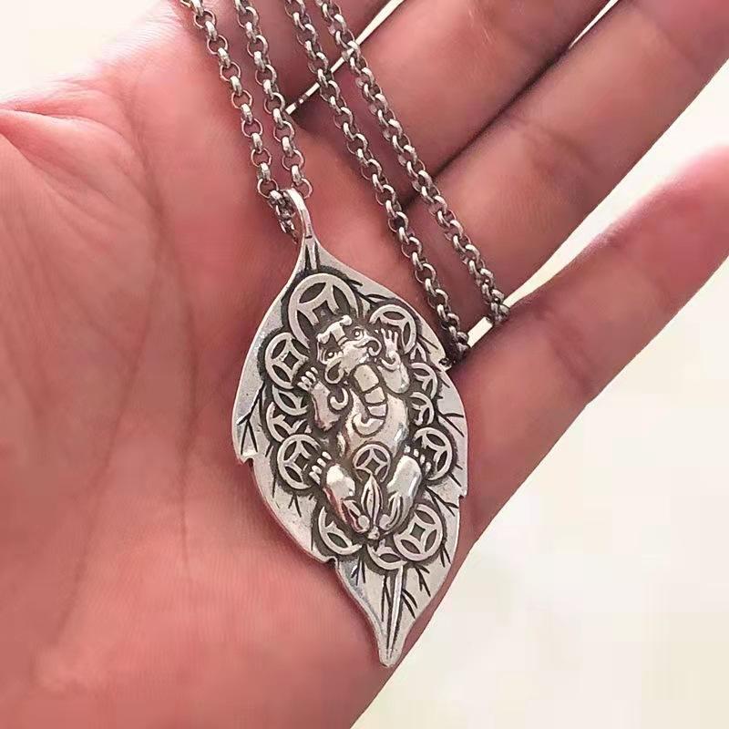 Модное ретро, Довольный и счастливый, Лист приносит деньги, Творческая личность, Простое и элегантное ожерелье из сплава 45CM серебряный
Модное ретро, Довольный и счастливый, Лист приносит деньги, Творческая личность, Простое и элегантное ожерелье из сплава 45CM серебряный