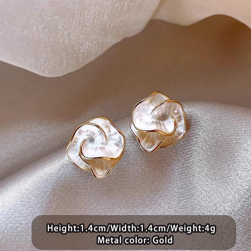 2026 New Design White Enamel Metal Camellia Stud Earrings for Women s Elegant Ear Accessories Versatile Jewelry for Commuting
2026 New Design White Enamel Metal Camellia Stud Earrings for Women s Elegant Ear Accessories Versatile Jewelry for Commuting