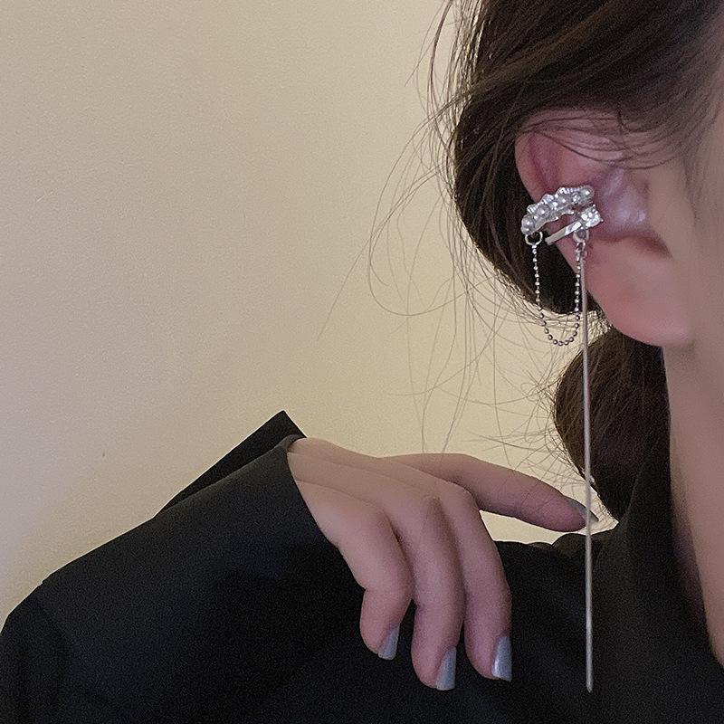 Gold Silver Color Leaves Ear Cuff Without Piercing Ear Clips Set Leaves Earrings for Women Trendy Earring Pearl Drop Jewelry
Gold Silver Color Leaves Ear Cuff Without Piercing Ear Clips Set Leaves Earrings for Women Trendy Earring Pearl Drop Jewelry