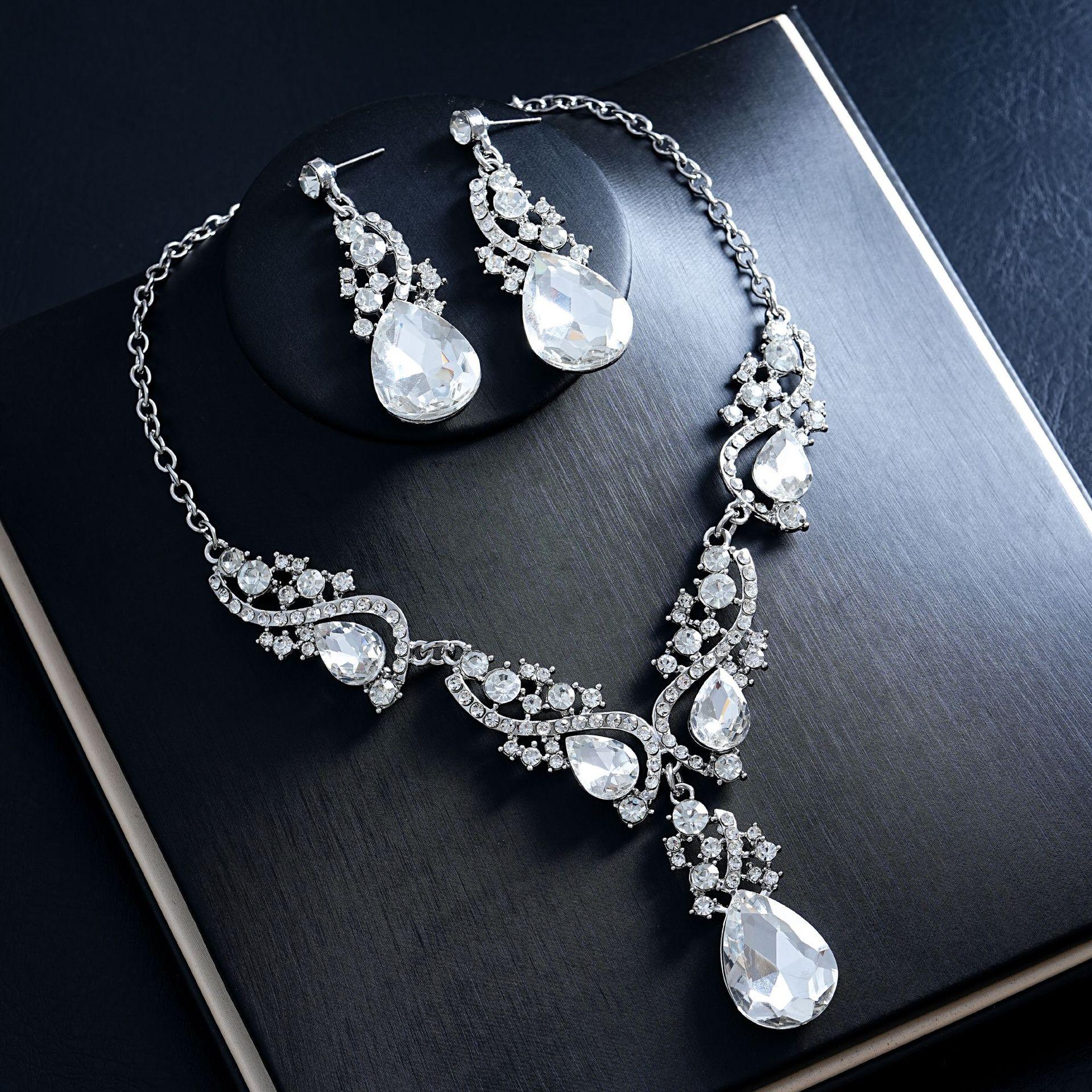 European and American Vintage Necklaces, Earrings, Sets, Light Luxury, Bridal Wedding Accessories, Dresses, Jewelry, 2026 50CM срібний
European and American Vintage Necklaces, Earrings, Sets, Light Luxury, Bridal Wedding Accessories, Dresses, Jewelry, 2026 50CM срібний