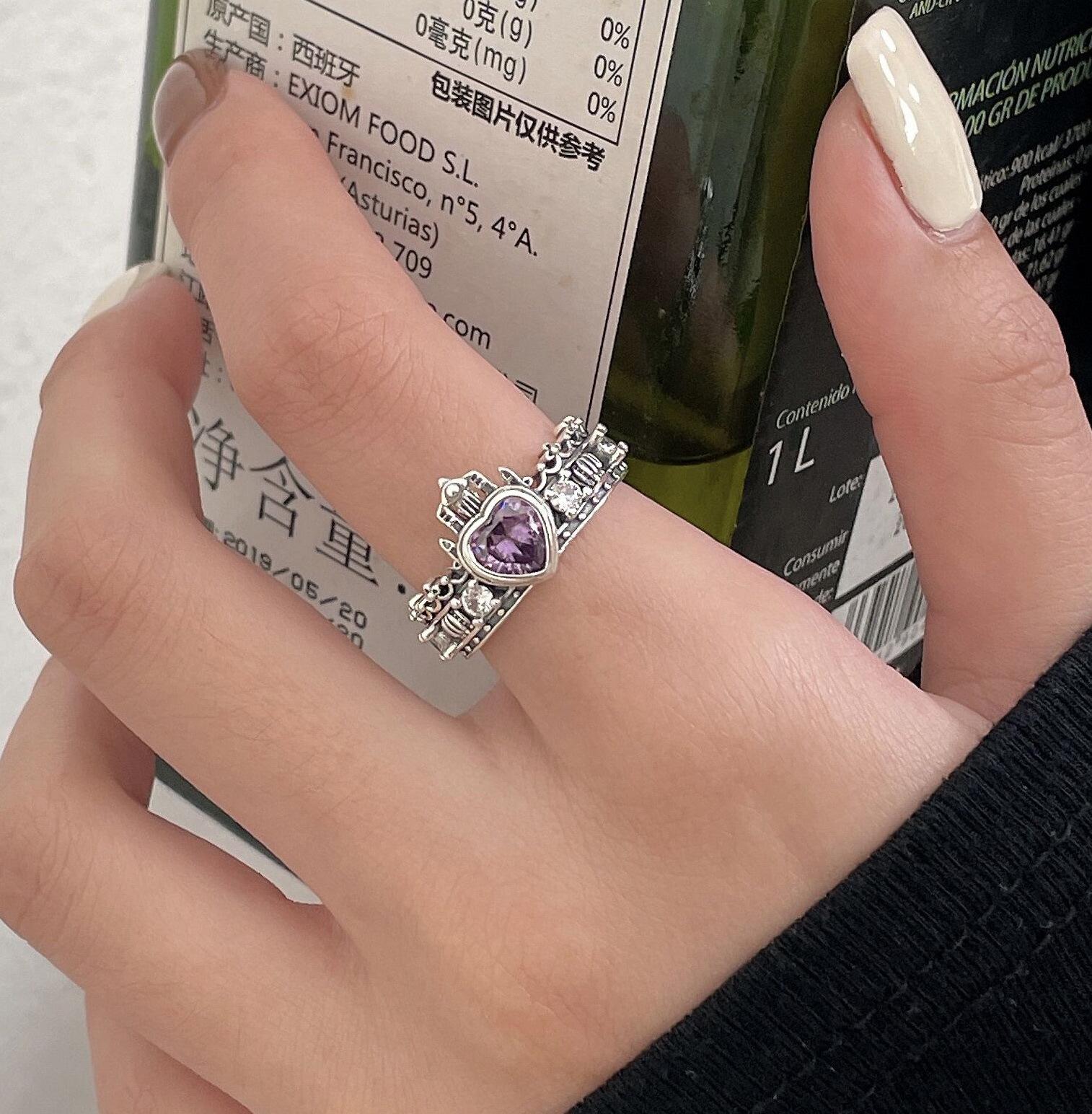 Yinruitai S925 Sterling Silver Zircon Heart Ring - Trendy & Versatile Retro Korean Design for Women
Yinruitai S925 Sterling Silver Zircon Heart Ring - Trendy & Versatile Retro Korean Design for Women