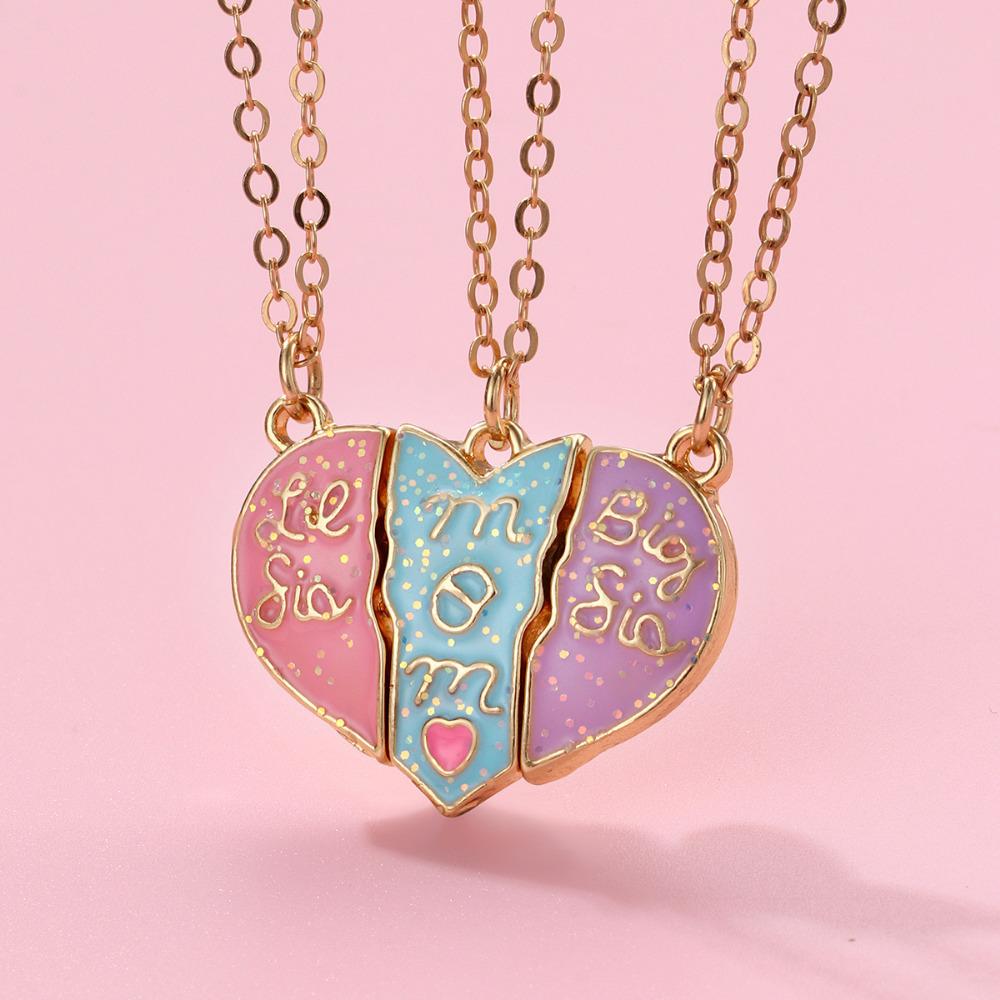 A Girl 3Pcs/set Heart-shaped Mother and Child Letter Pendant Best Friend Necklace BFF Friendship Jewelry Gifts for Girls
A Girl 3Pcs/set Heart-shaped Mother and Child Letter Pendant Best Friend Necklace BFF Friendship Jewelry Gifts for Girls
