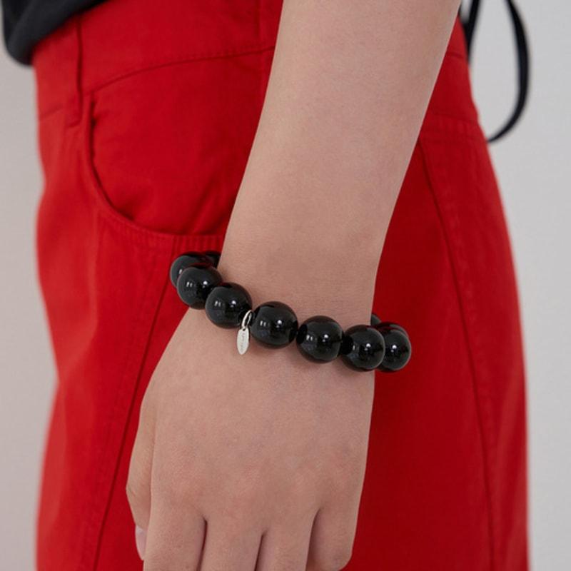 geegee black ball bracelet BLACK
geegee black ball bracelet BLACK