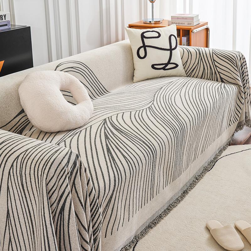 Anti-Scratch Chenille Sofa Cover Non-Slip Universal Seat Cushions Four Seasons Soft Towel Protector for Pets 180*130
Anti-Scratch Chenille Sofa Cover Non-Slip Universal Seat Cushions Four Seasons Soft Towel Protector for Pets 180*130