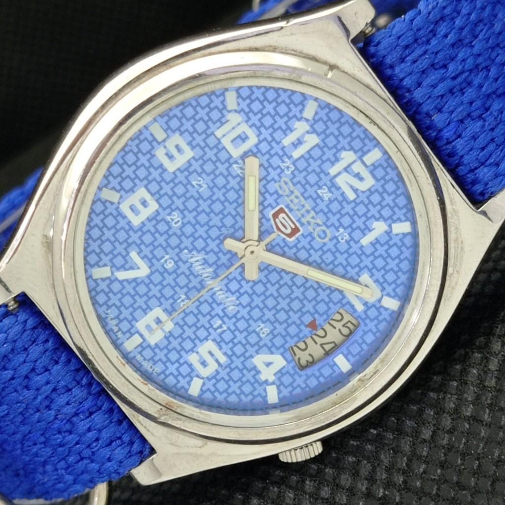 USED VINTAGE SEIKO 5 AUTOMATIC 7009A JAPAN MENS DATE BLUE WATCH 596-a312712-9 SKU596-a312712
USED VINTAGE SEIKO 5 AUTOMATIC 7009A JAPAN MENS DATE BLUE WATCH 596-a312712-9 SKU596-a312712