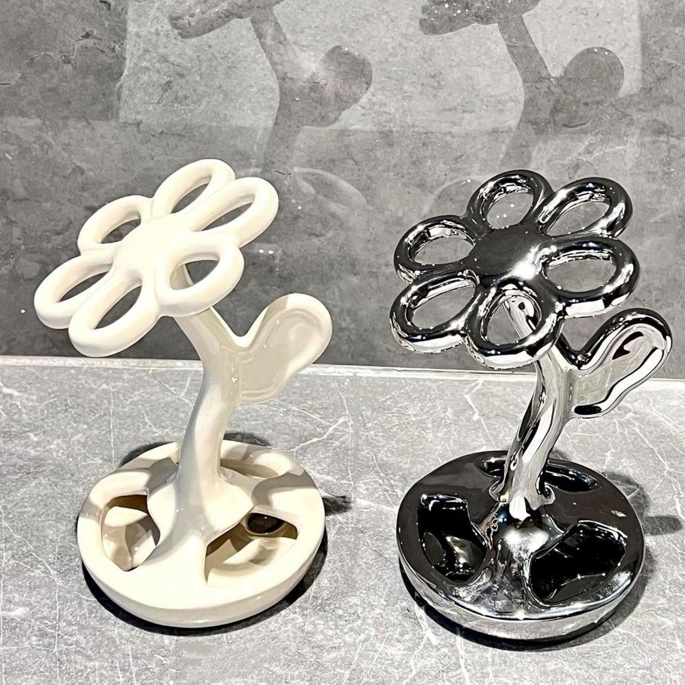 Flower Shaped Ceramic Toothbrush Holder 6 Slots Tooth Brush Storage Racks Desktop серебряный
Flower Shaped Ceramic Toothbrush Holder 6 Slots Tooth Brush Storage Racks Desktop серебряный