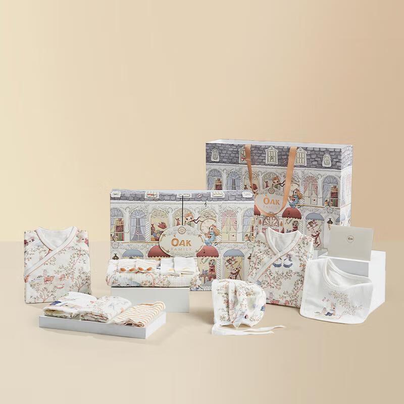 OAK FAMILY Baby 10-Piece Gift Set 59cm
OAK FAMILY Baby 10-Piece Gift Set 59cm