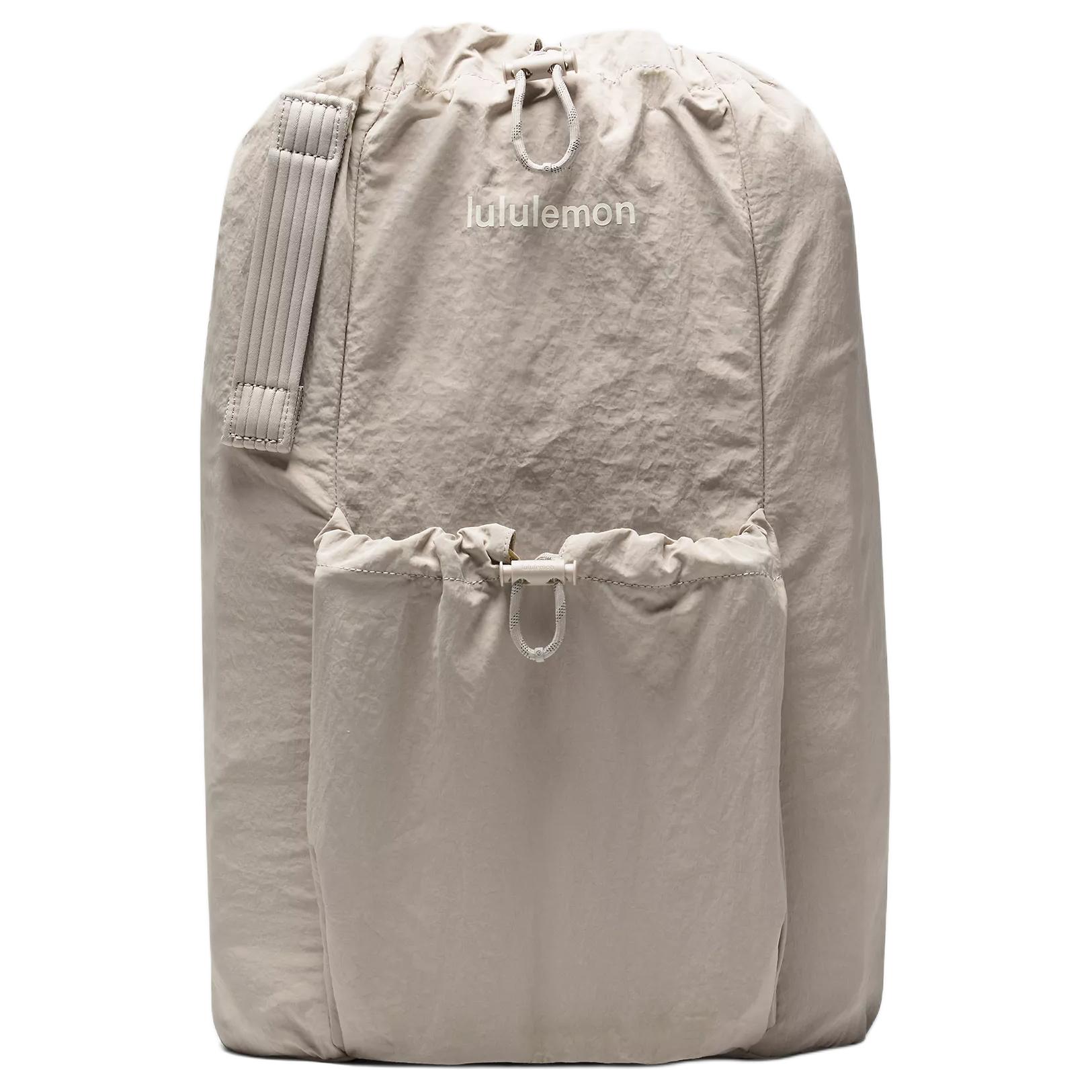 Lululemon 21L Adjustable Strap Recycled Nylon Backpack Men Backpack Light-Ivory LU9CGBS-076059 Light Ivory
Lululemon 21L Adjustable Strap Recycled Nylon Backpack Men Backpack Light-Ivory LU9CGBS-076059 Light Ivory