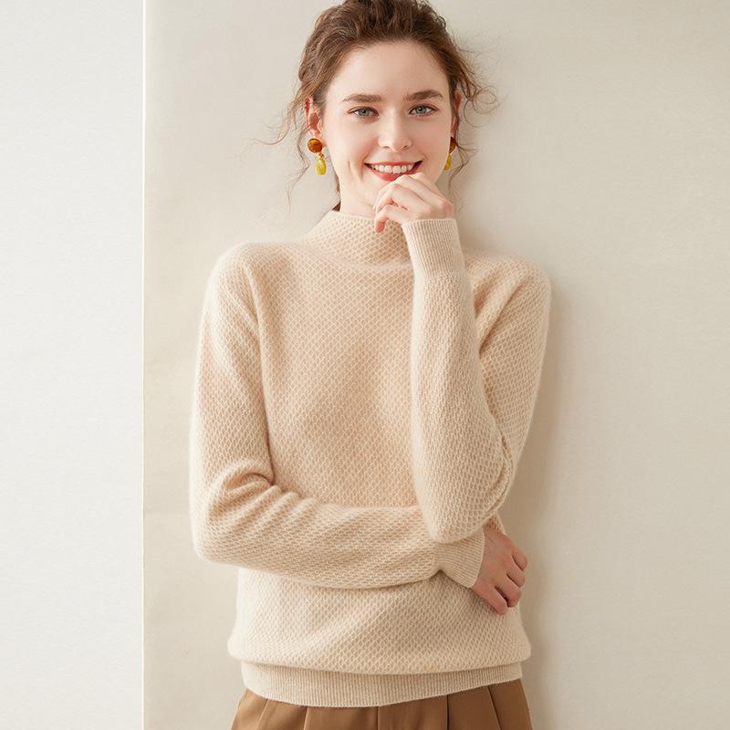 Solid Color Cashmere Blend Honeycomb Knit Sweater with Half High Neck - Winter Collection M фіолетовий/верблюд
Solid Color Cashmere Blend Honeycomb Knit Sweater with Half High Neck - Winter Collection M фіолетовий/верблюд