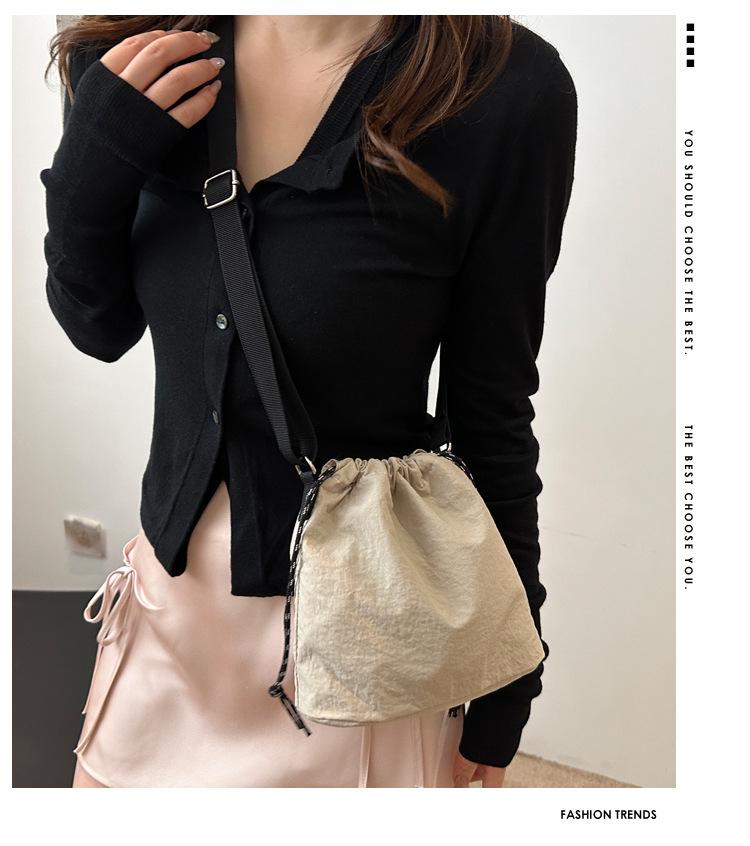 Women s Versatile Large Capacity Crossbody Bag - Japanese & Korean Style with Drawstring
Women s Versatile Large Capacity Crossbody Bag - Japanese & Korean Style with Drawstring