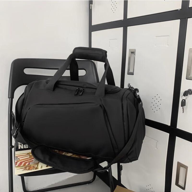 Li Shen Large Capacity Wet/Dry Gym & Travel Bag Small
Li Shen Large Capacity Wet/Dry Gym & Travel Bag Small