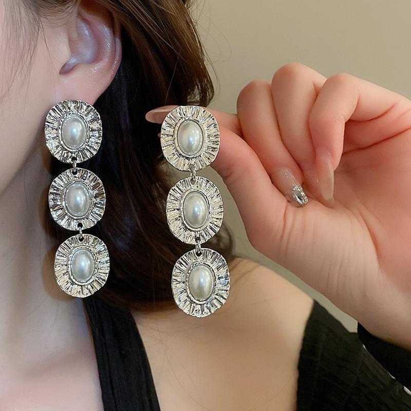 Геометрические серьги с серебряными иглами, стразами и жемчугом - Элегантный французский ретро-стиль
Геометрические серьги с серебряными иглами, стразами и жемчугом - Элегантный французский ретро-стиль