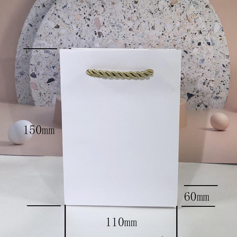Right Angle Box High-End Bracelet Box Paper Wrapped Box Minimalist For Silver Products Packaging Jewelry Gift Online
Right Angle Box High-End Bracelet Box Paper Wrapped Box Minimalist For Silver Products Packaging Jewelry Gift Online