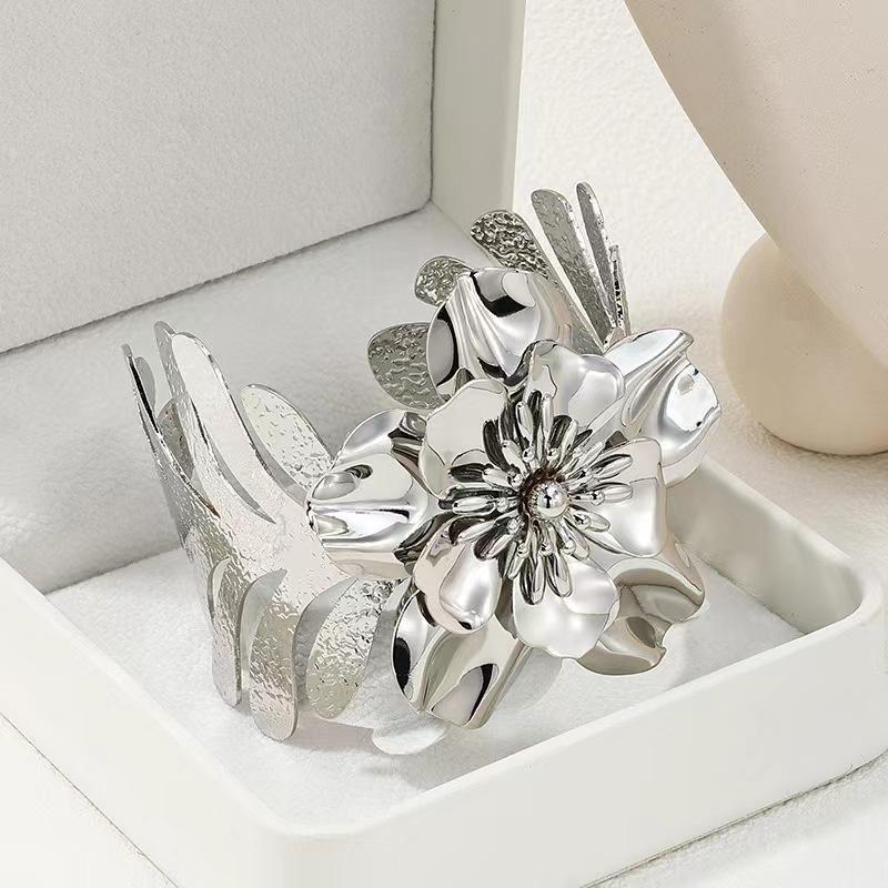 Ring Flower Ladies Bracelet French Retro Personalized Leaf Jewelry срібний
Ring Flower Ladies Bracelet French Retro Personalized Leaf Jewelry срібний