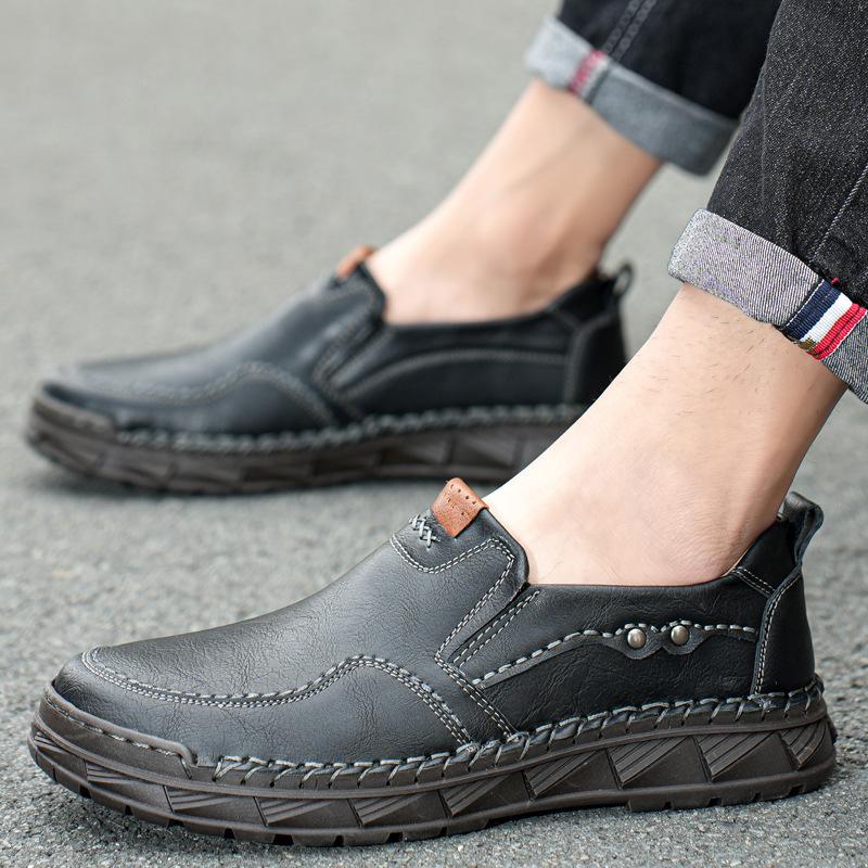 Модная повседневная мужская обувь из натуральной кожи, дизайнерская деловая обувь без шнуровки на мягкой подошве, удобная обувь для вождения, большие размеры 38-48 44 чёрный
Модная повседневная мужская обувь из натуральной кожи, дизайнерская деловая обувь без шнуровки на мягкой подошве, удобная обувь для вождения, большие размеры 38-48 44 чёрный