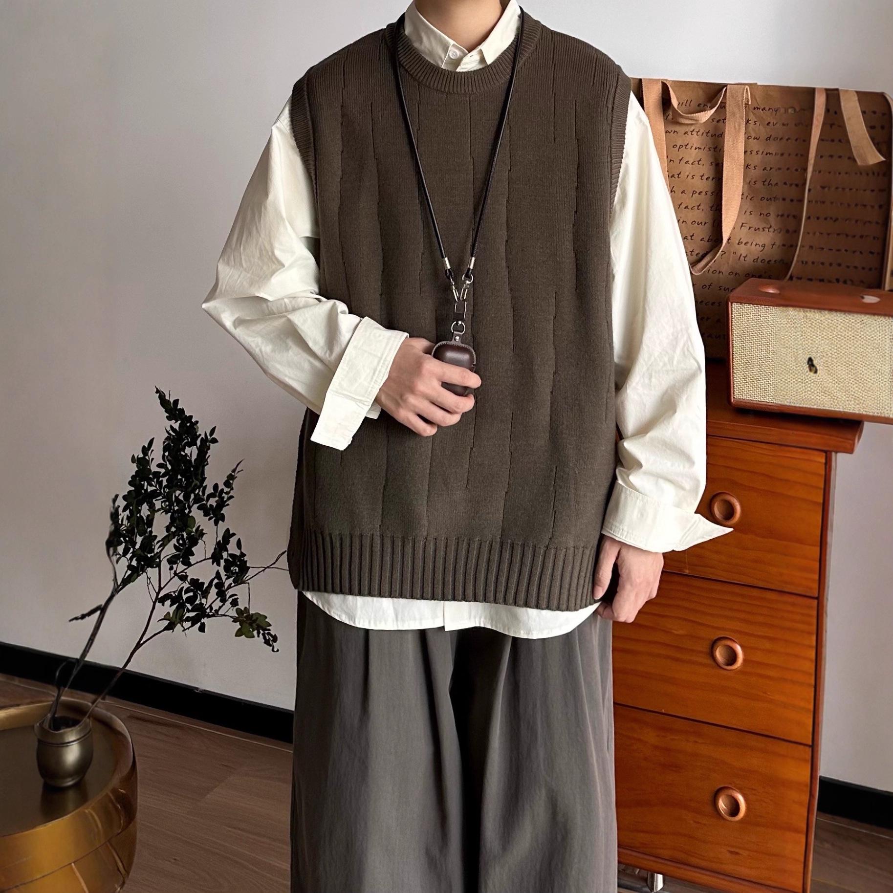 Japanese Men s Retro High-End Round Neck Sweater Vest for Autumn/Winter Medium кавовий
Japanese Men s Retro High-End Round Neck Sweater Vest for Autumn/Winter Medium кавовий