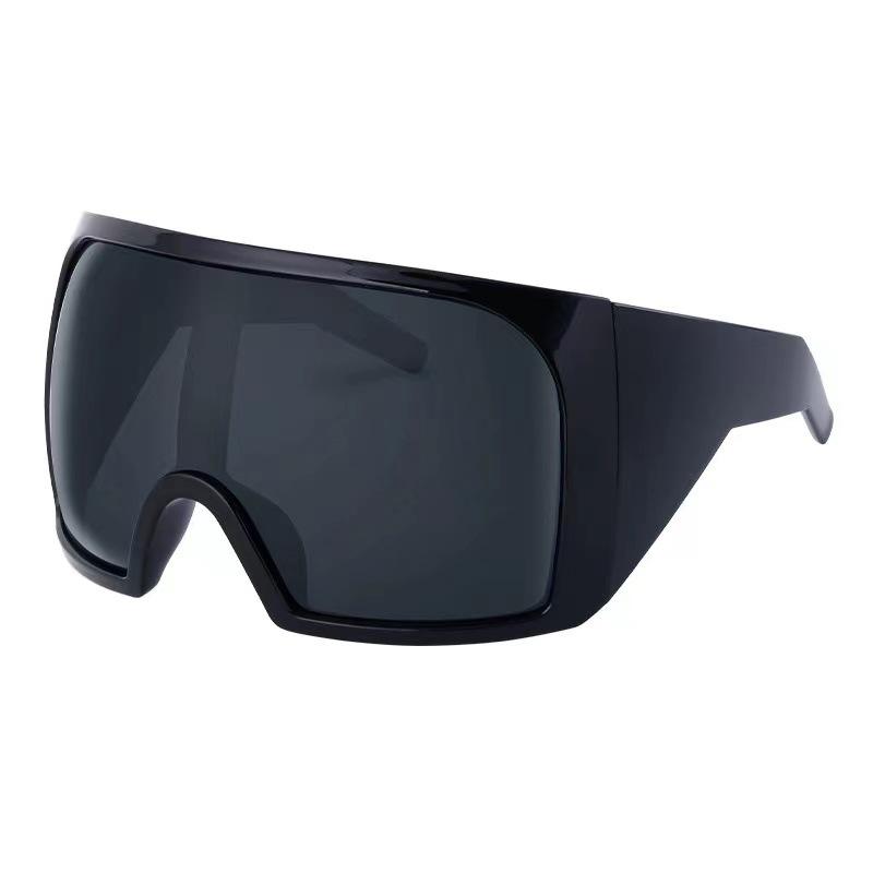Oversized Frame Mask Sunglasses Cycling Trendy Cool Trendy Gothic Pioneer Modeling Armor Sunglasses Sun Protection Men
Oversized Frame Mask Sunglasses Cycling Trendy Cool Trendy Gothic Pioneer Modeling Armor Sunglasses Sun Protection Men